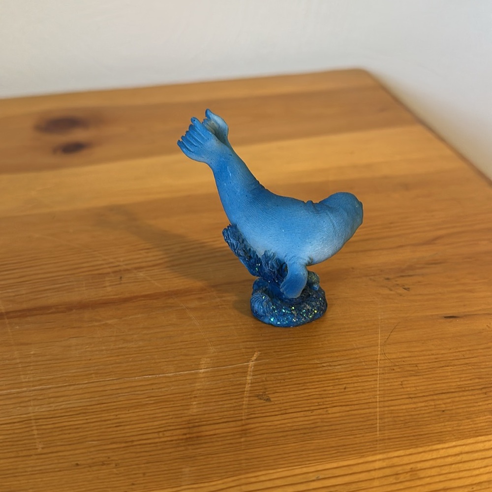 Blue Seal Figurine - Picture 3 of 6